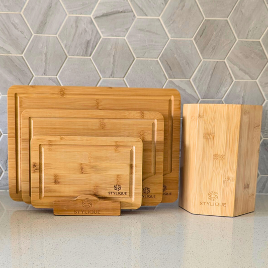 STYLIQUE bamboo chopping board set and magnetic knife stand presented as a corporate gift set